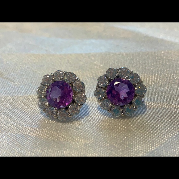 Amethyst Stud Earrings Flower February Birthstone - Picture 2 of 6
